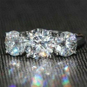 Certified Moissanite Lab Diamond 3 Stone Ring 2CTW 18K Gold Size 6